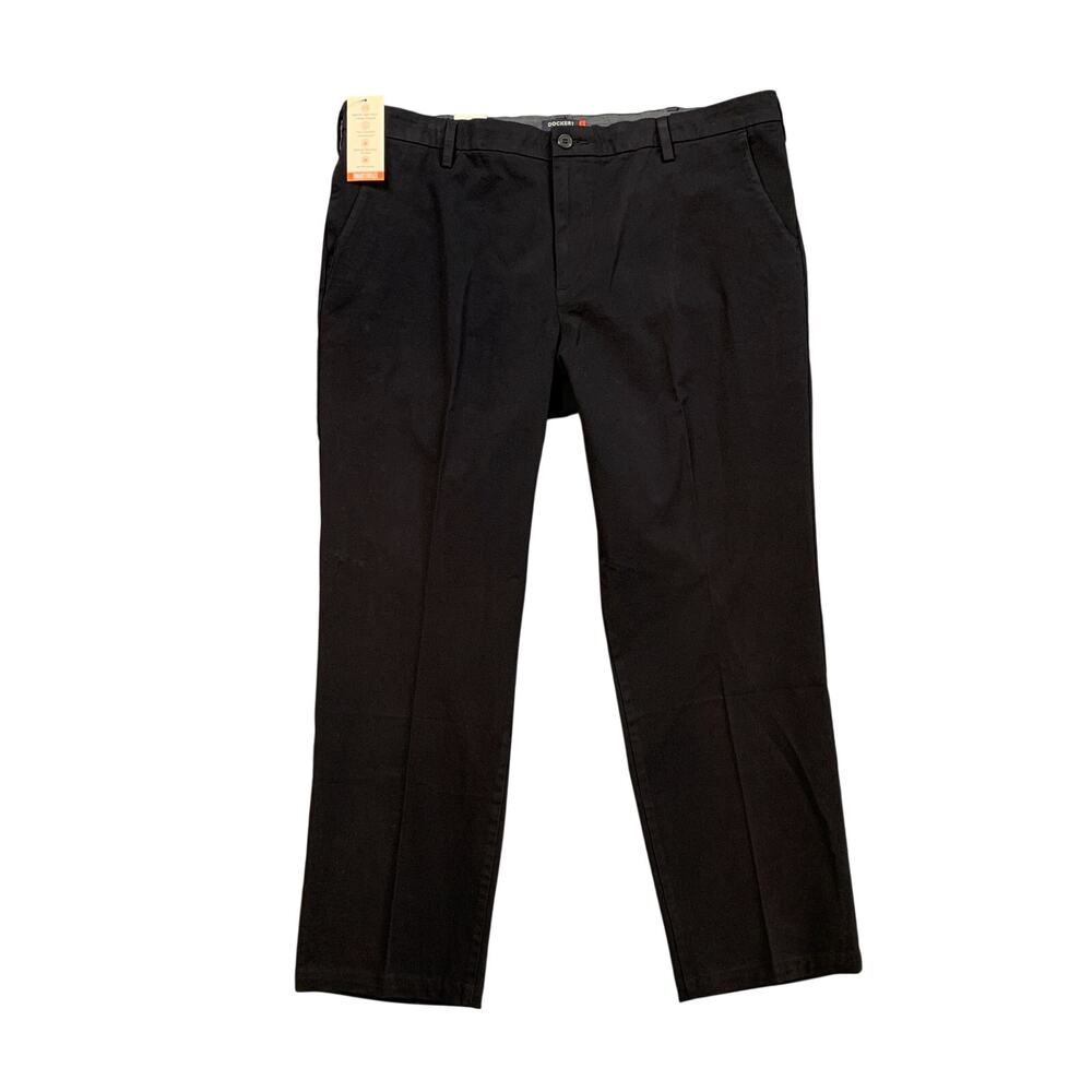 Dockers Pants Mens 42 Workday Khaki Classic Fit Smart Series Flex Comfort Waist
